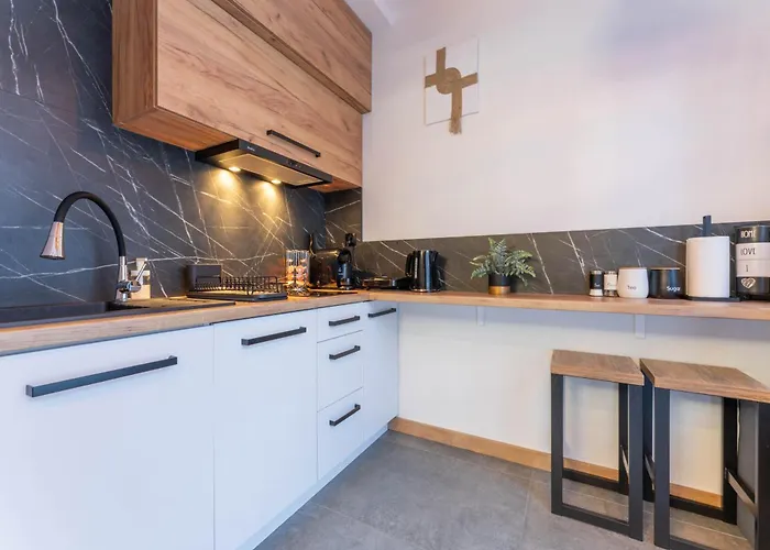 Księżycowe Apartamenty SPA - Mountain View by Golden Apartments