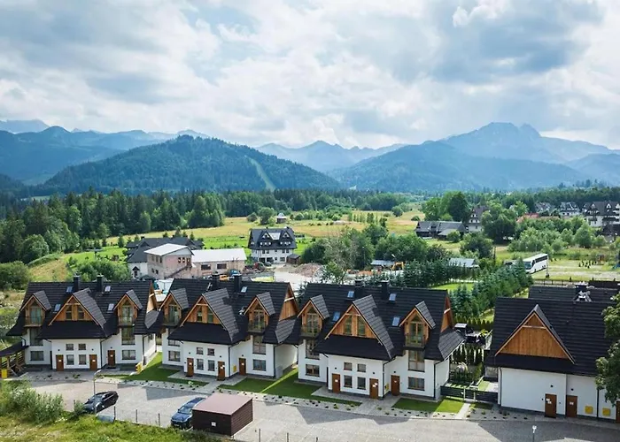 Księżycowe Apartamenty SPA - Mountain View by Golden Apartments